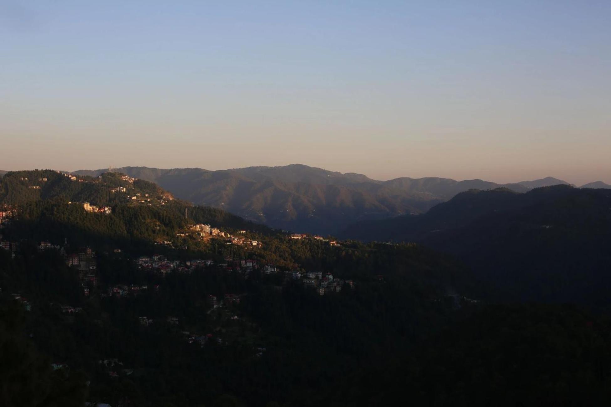 Aangan Regency Hotel Shimla Luaran gambar
