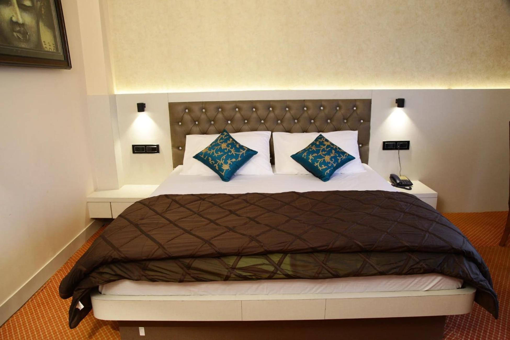 Aangan Regency Hotel Shimla Luaran gambar