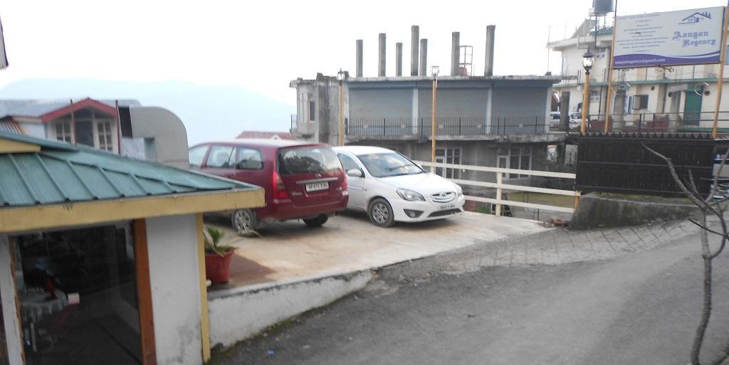 Aangan Regency Hotel Shimla Luaran gambar