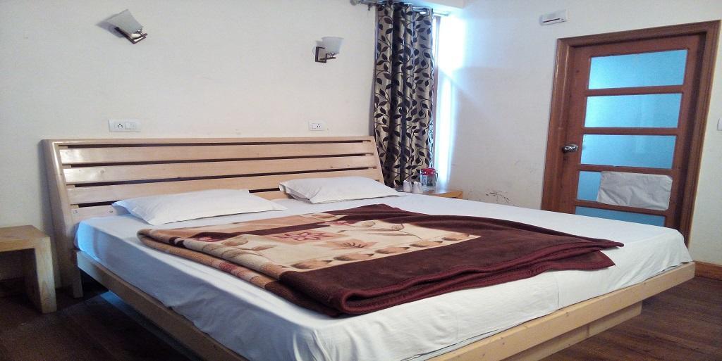 Aangan Regency Hotel Shimla Luaran gambar