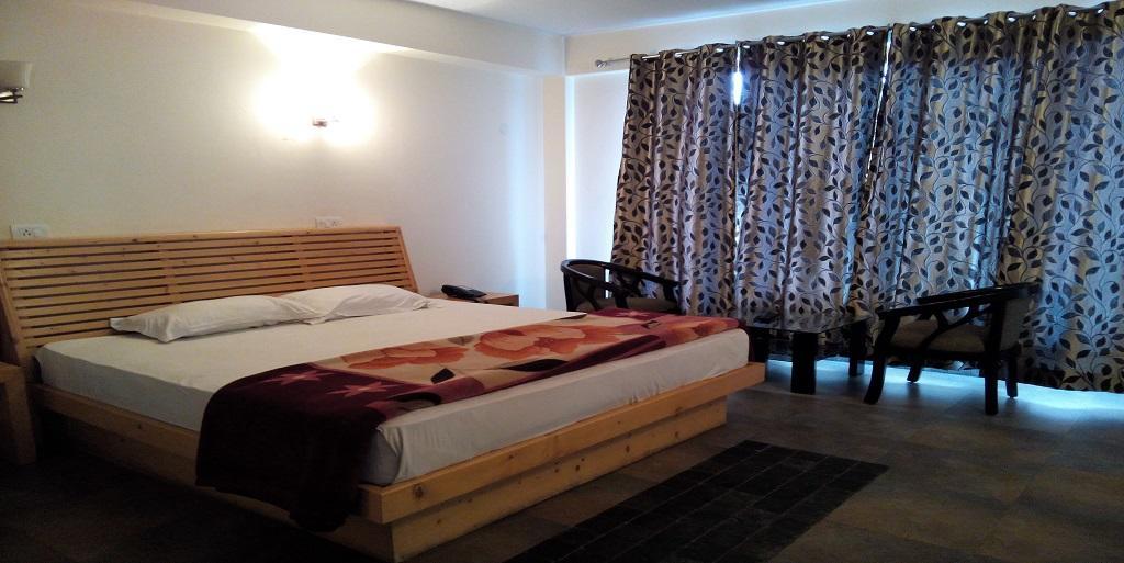 Aangan Regency Hotel Shimla Luaran gambar